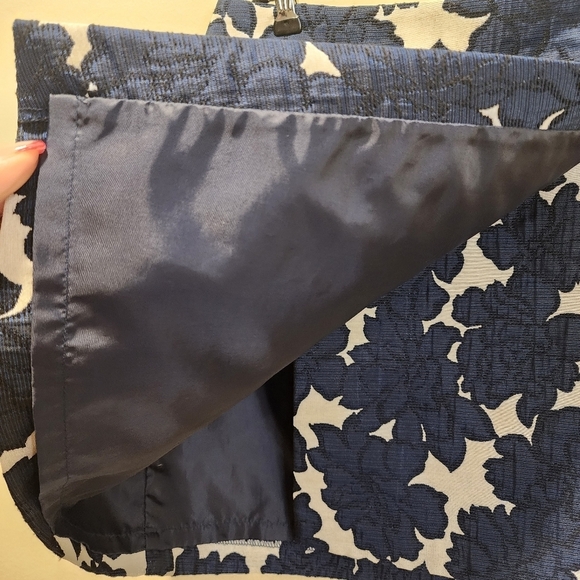 MAISON JULES Cream and Navy Floral A Line Mini Skirt size S - Picture 12 of 14
